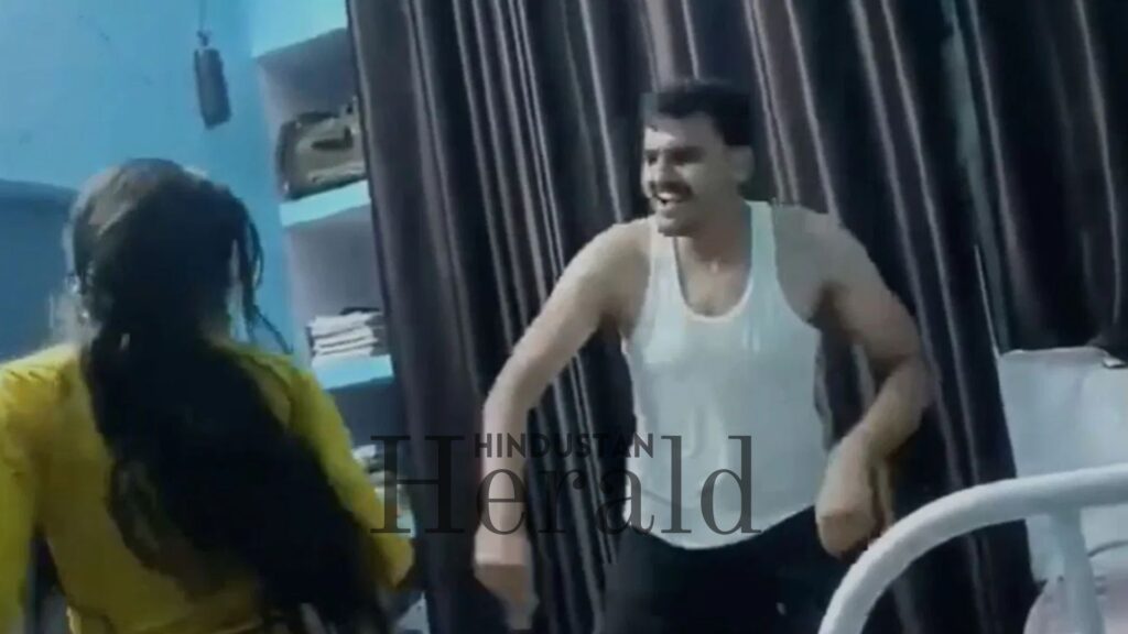 Kandhla doctor video