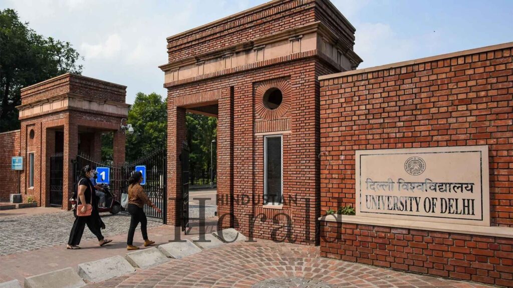 DU Viral Video, Chitra Singh