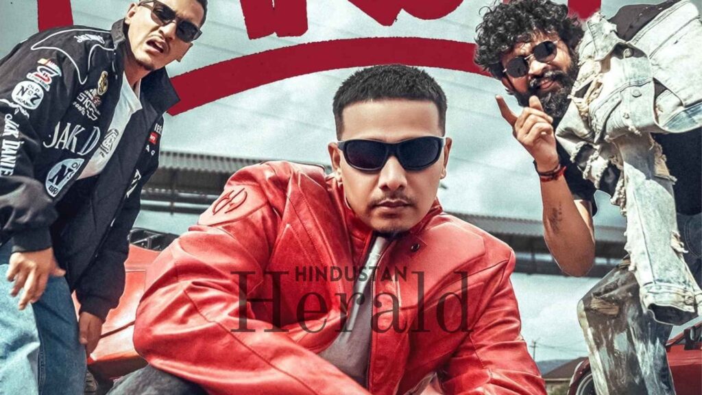 Dhanda Nyoliwala Vomit On Paper