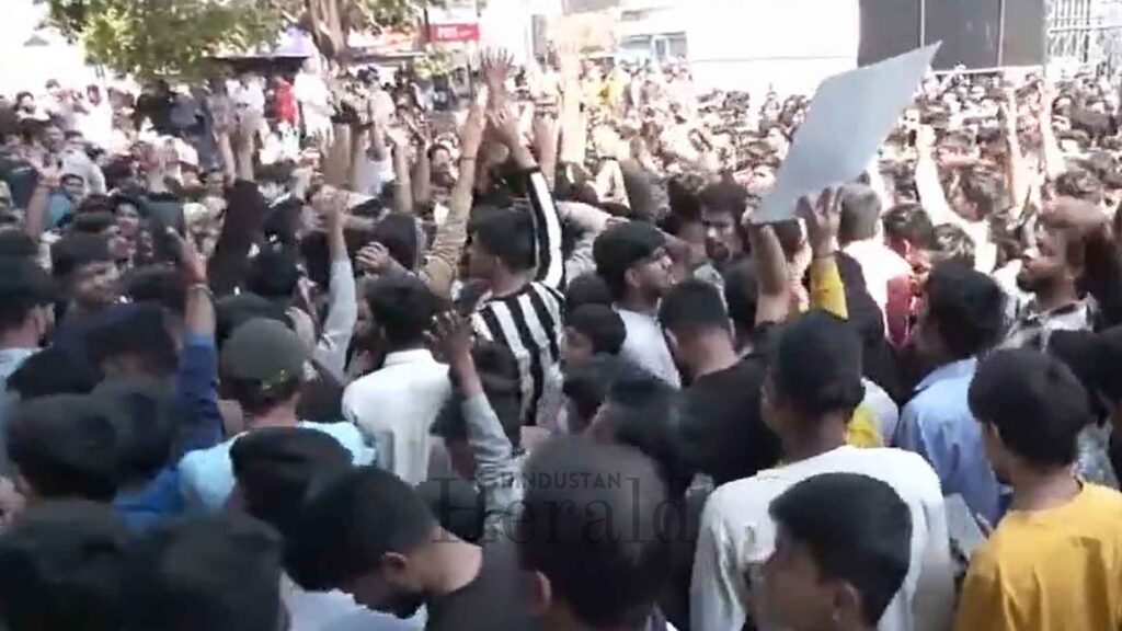 Lucknow Ayatollah Khamenei Death