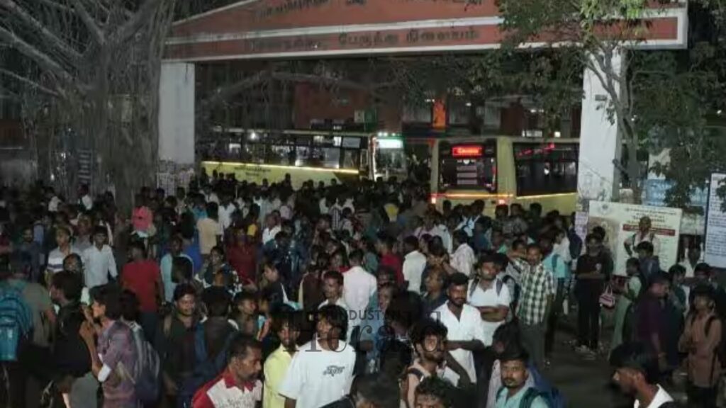  India's Bus Crisis 