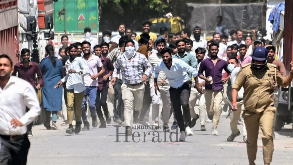 Noida Workers Protest