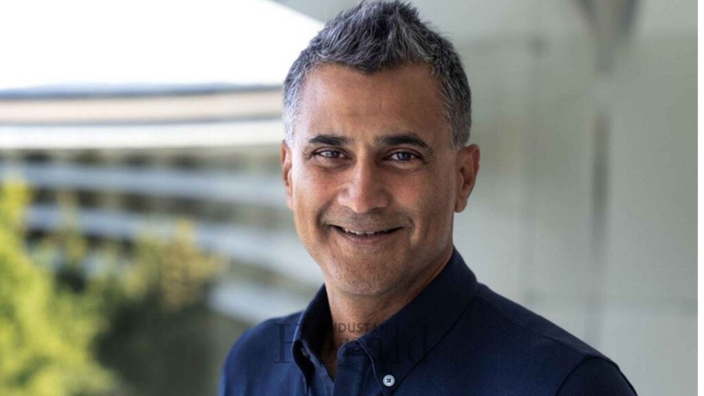 Apple CFO Kevan Parekh speaking at quarterly earnings call on Trump tariff refunds impact 2025